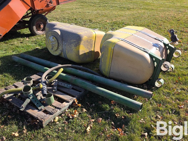 john-deere-200-image-1