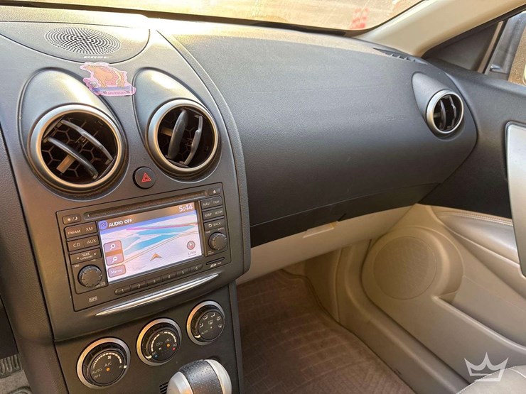 2011-nissan-rogue-image-16