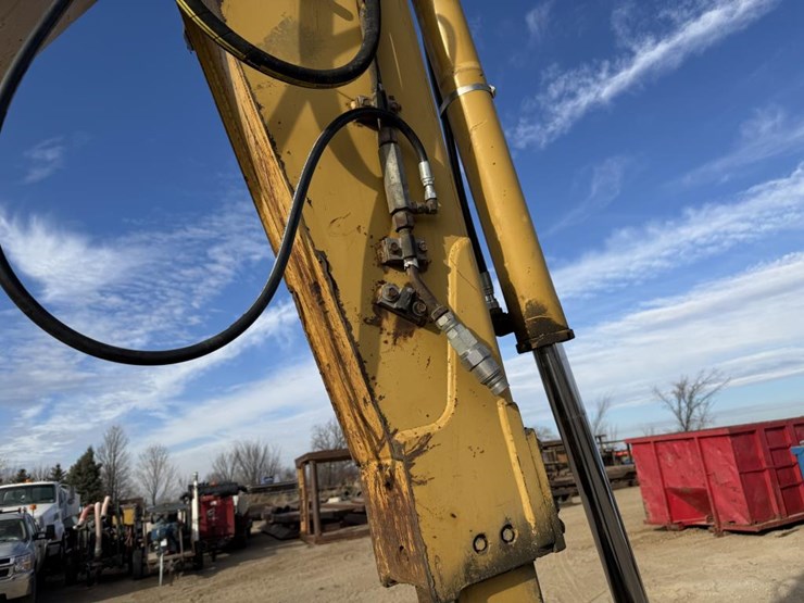 caterpillar-416b-image-36