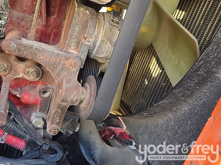 2016-sky-trak-8042-image-76