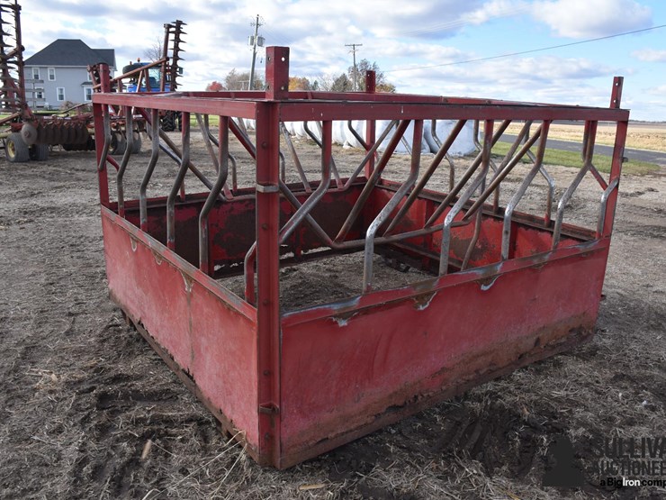 square-feeder-image-8