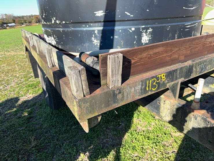 truck-body-with-hydraulic-cylinder,-still-in-place-with-poly-tank,-rinse-tank,-motor,-located-at-107-jernigan-swamp-rd.,-ahoskie,-nc-image-13
