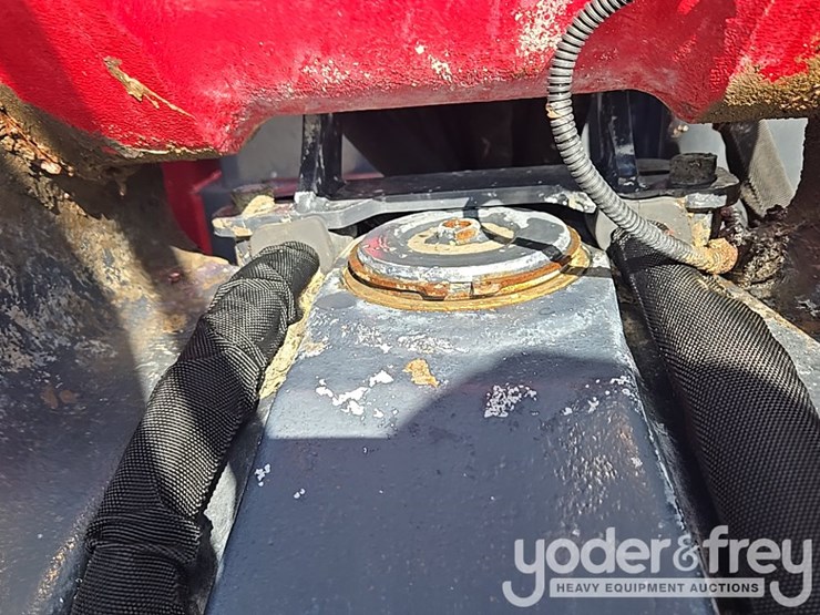 2022-yanmar-vio80-image-59