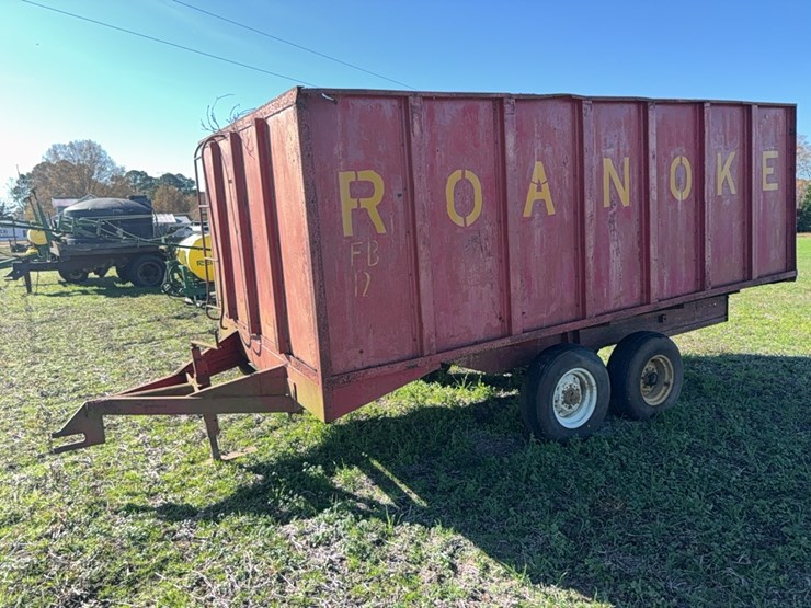 roanoke-tandem-axle-peanut-trailer-located-at-107-jernigan-swamp-rd.-in-ahoskie,-north-carolina-￼-image-3