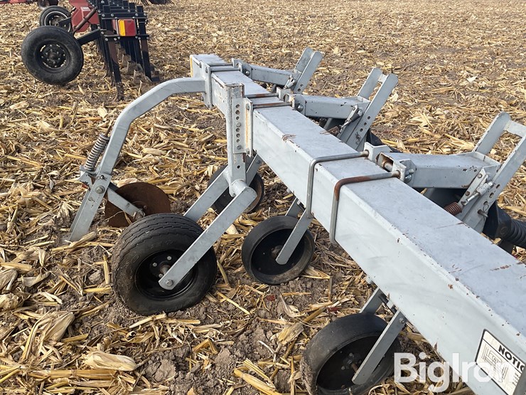 hiniker-cultivator-image-13