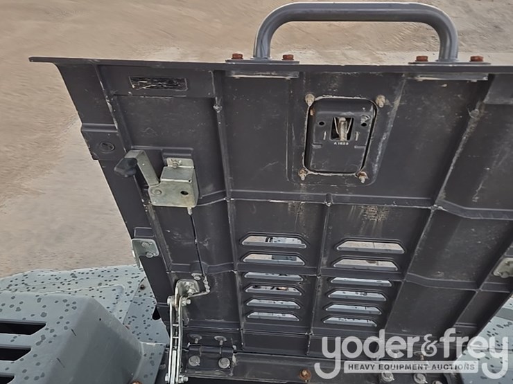 2019-volvo-ec200el-image-72