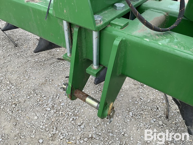 moore-built-25r30-liquid-fertilizer-applicator-image-10