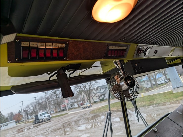 1995-kme-ladder-truck-image-18