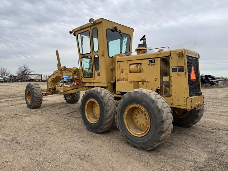 1974-caterpillar-140g-image-3