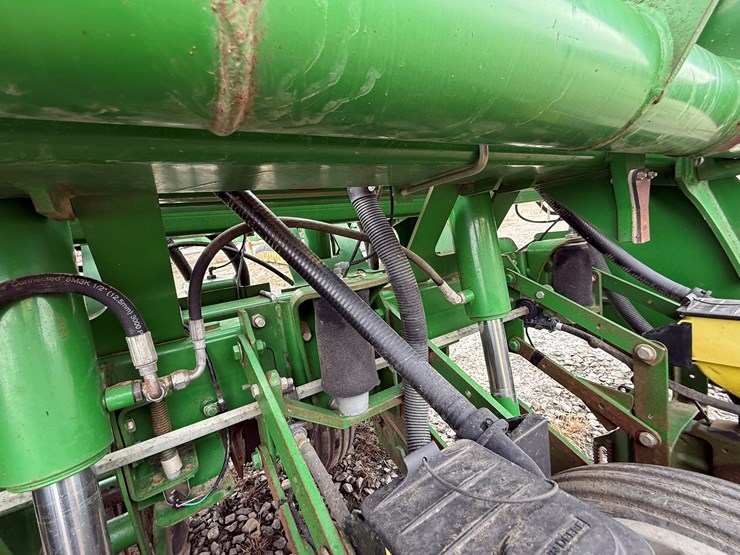 john-deere-1790-image-64