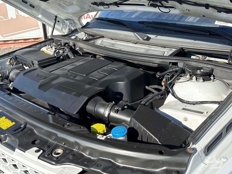 2012-land-rover-range-rover-image-10