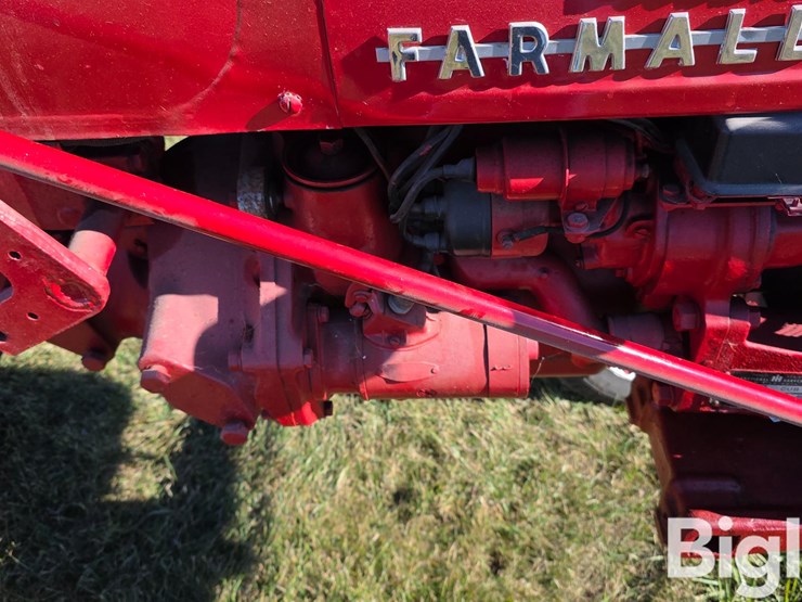 1955-farmall-cub-2wd-tractor-image-14