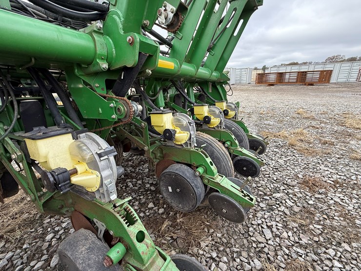 john-deere-1790-image-73