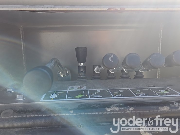 2023-nifty-lift-sp34-4x4-image-64