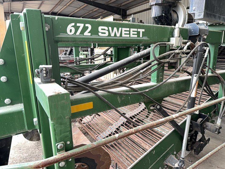 lockwood-672-sweet-potato-digger/harvester-image-20