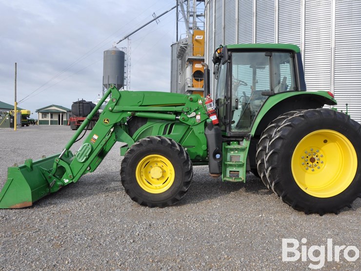 2019-john-deere-6110m-image-8