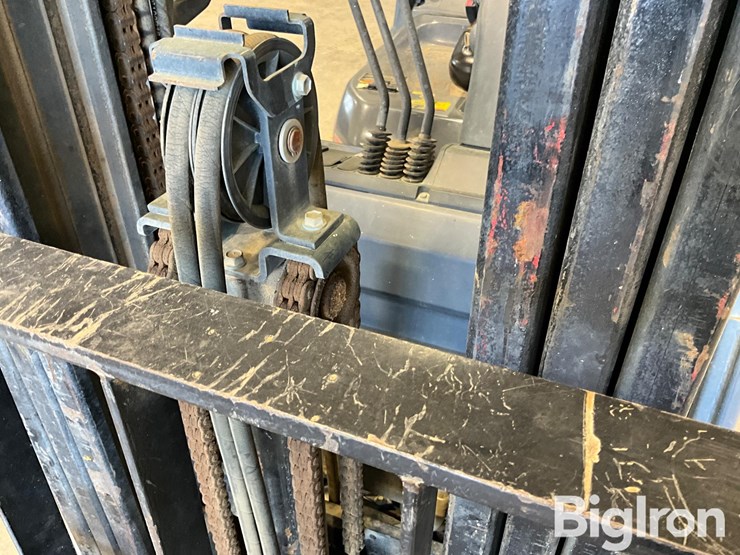 toyota-sfdu25-forklift-image-11