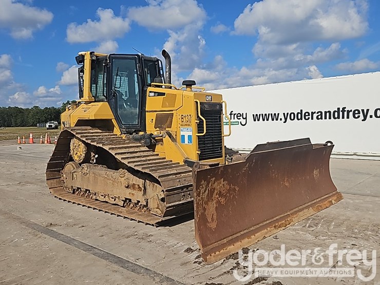 2017-caterpillar-d6n-image-7