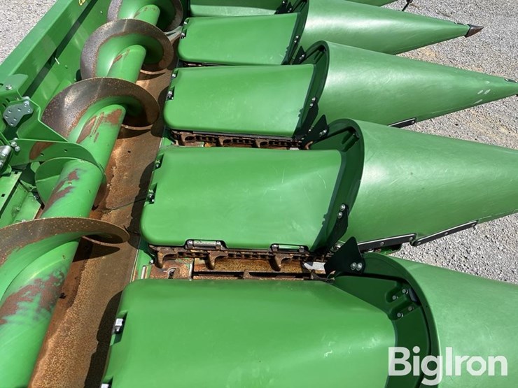 2024-john-deere-c12f-image-18