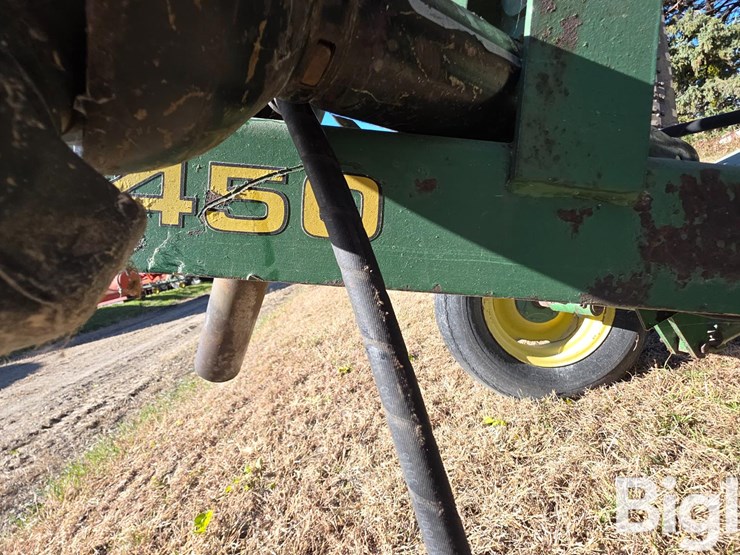 john-deere-450-image-14