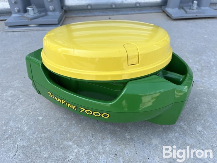 john-deere-7000-image-3