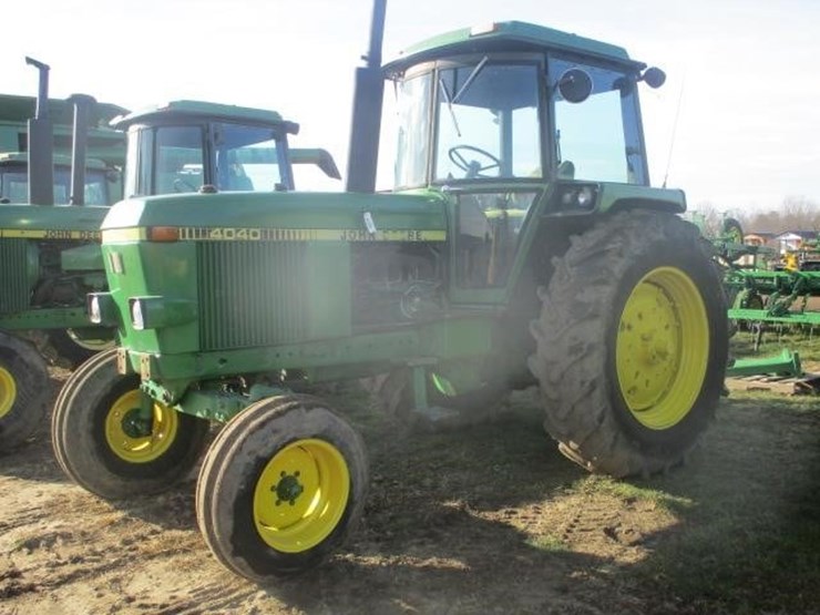 john-deere-4040-image-1