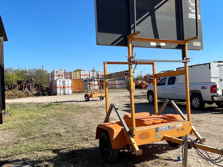 #6315-•-2018-solar-tech-arrow-board-(trailer-#37150),-no-title-image-5