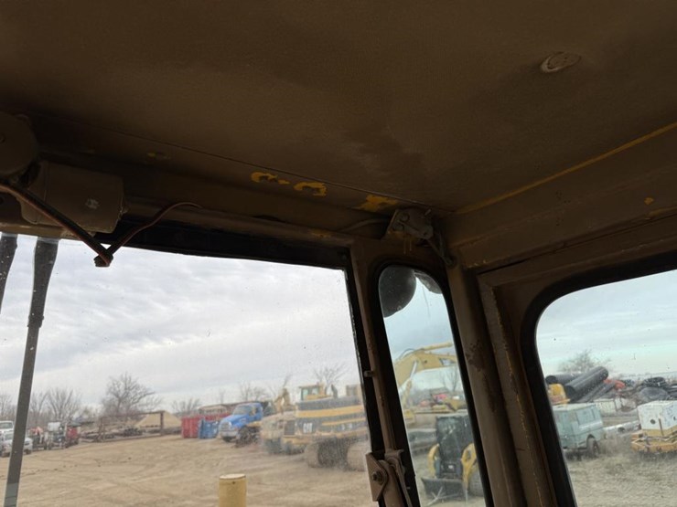 1974-caterpillar-140g-image-48