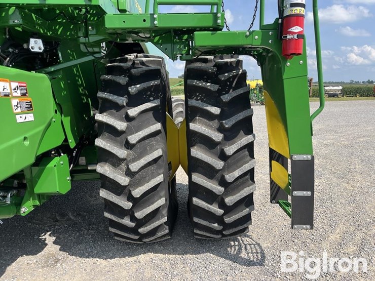 2024-john-deere-s780-image-14