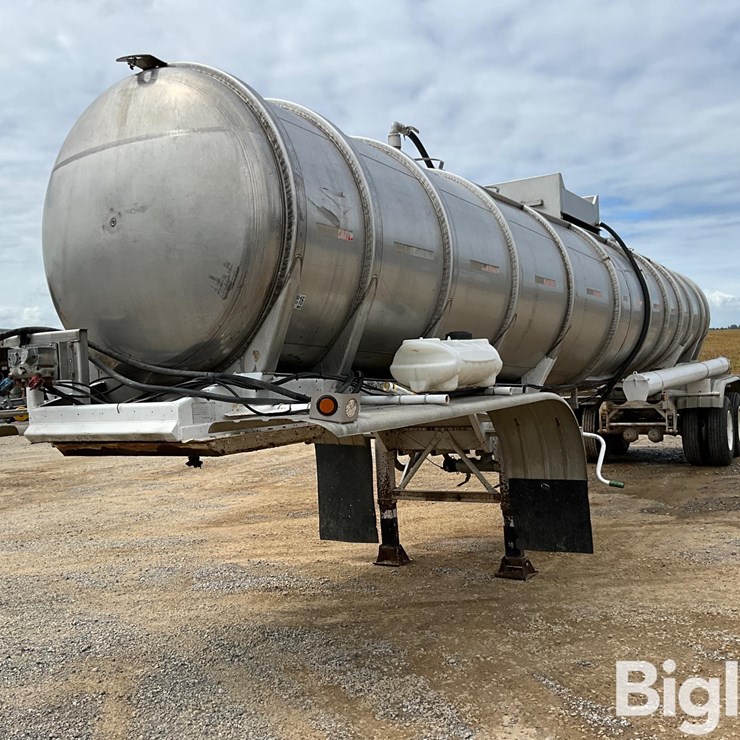 1987 Sunshine 38F T/A Stainless Steel Tanker Trailer