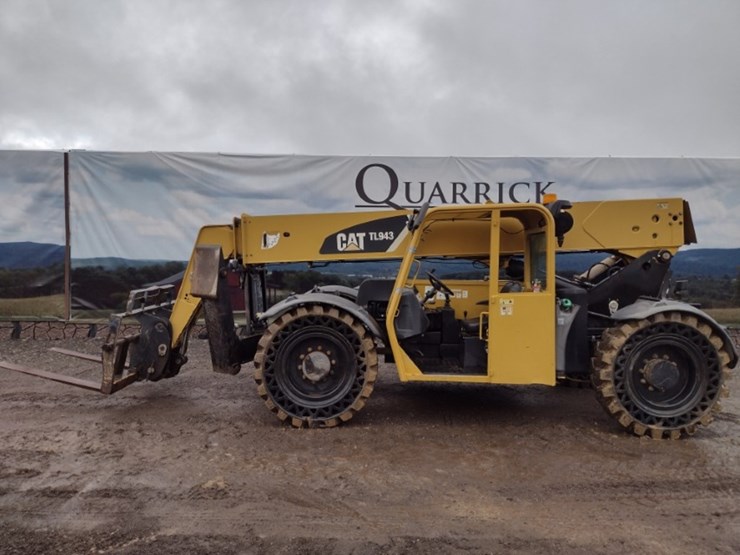 2007-caterpillar-tl943-image-1