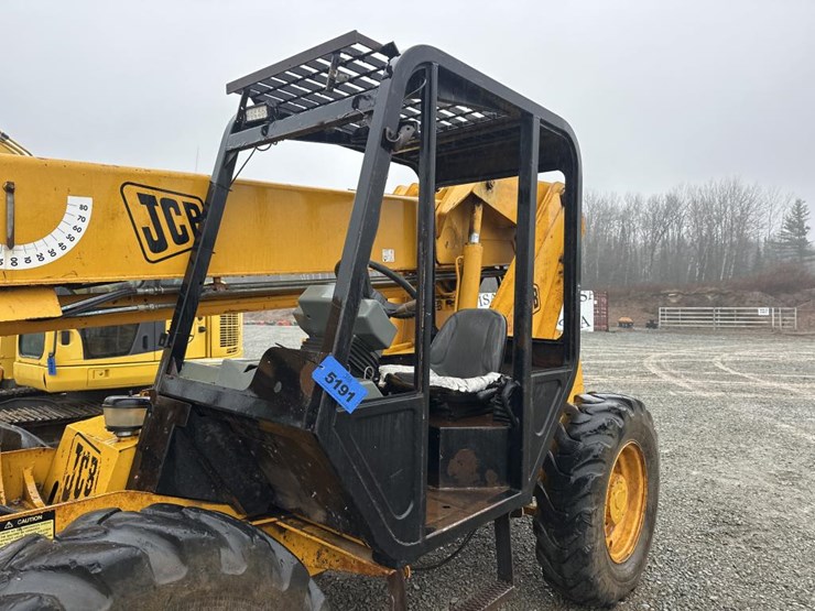 jcb-506c-image-10