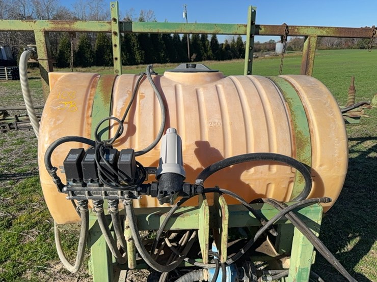 reddick-sprayer--with-controls-and-hydraulic--hypro-pump-located-at-107-jernigan-swamp-rd.-in-ahoskie,-north-carolina-image-10