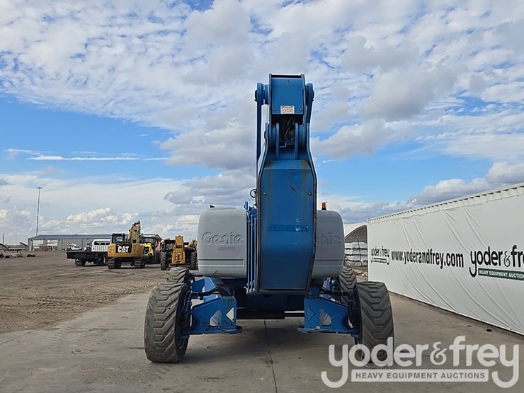 2015-genie-zx-135-image-4