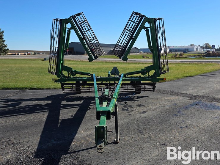 john-deere-200-image-2