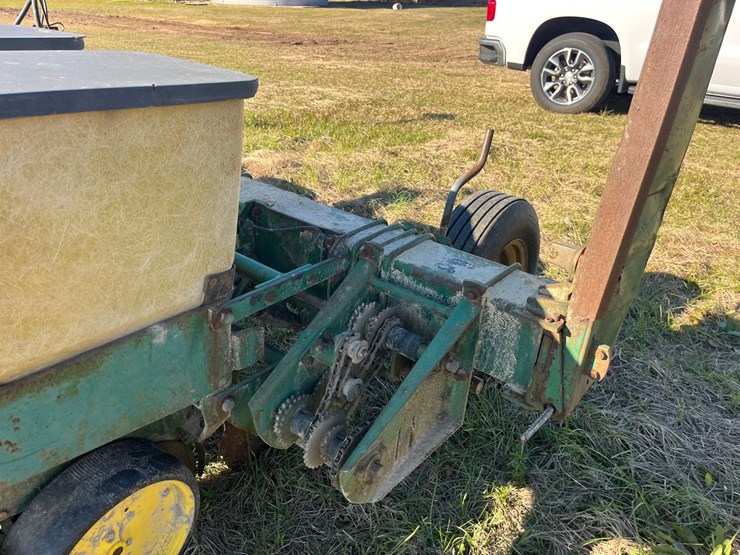 john-deere-7100-image-8