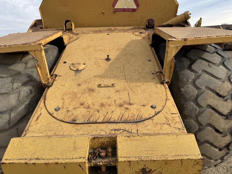 caterpillar-613b-image-23