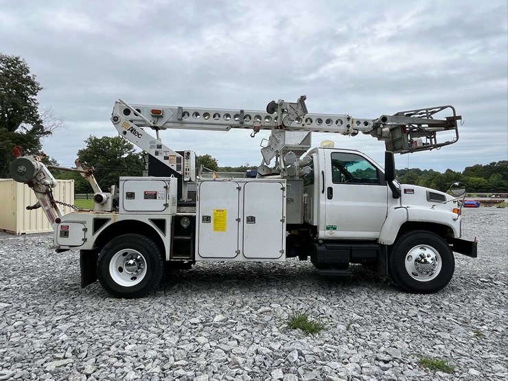 2005-gmc-c8-cable-placer-truck-image-37