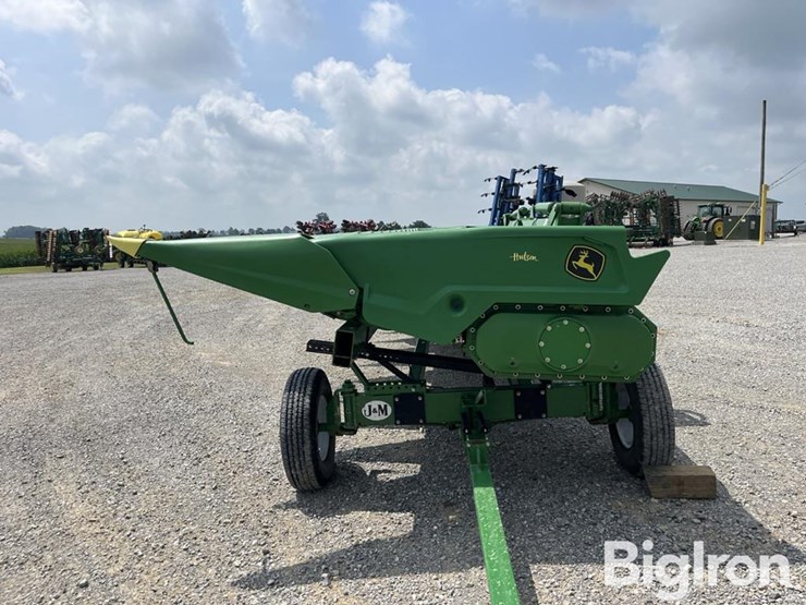 2024-john-deere-c12f-image-8