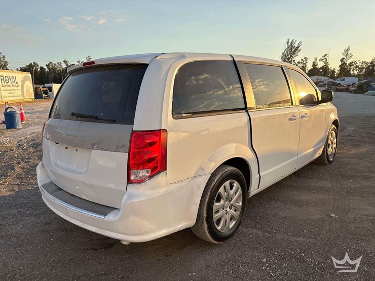 2018-dodge-grand-caravan-image-3