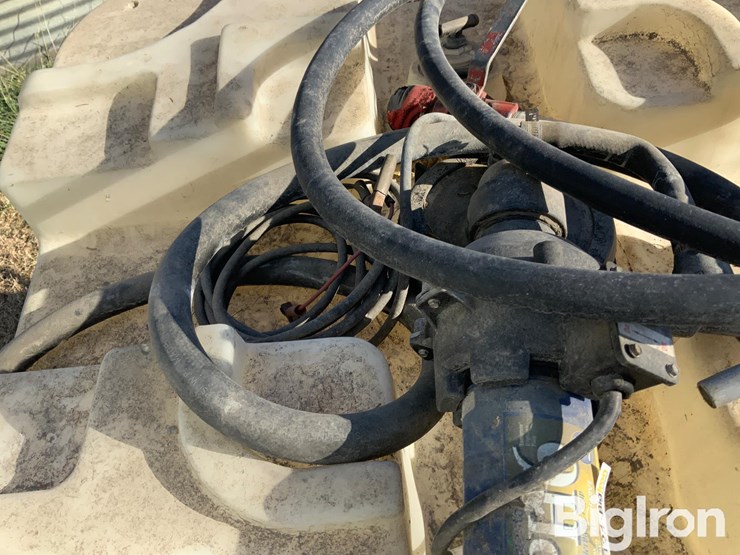 250-gal-poly-tank-w/pho-pump-image-14