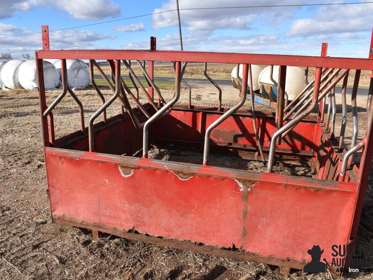 square-feeder-image-10