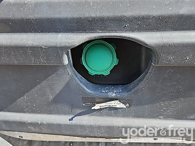 2021-club-car-carryall-1700-image-24