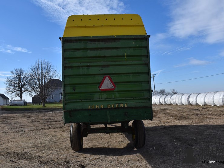 john-deere-716-image-6