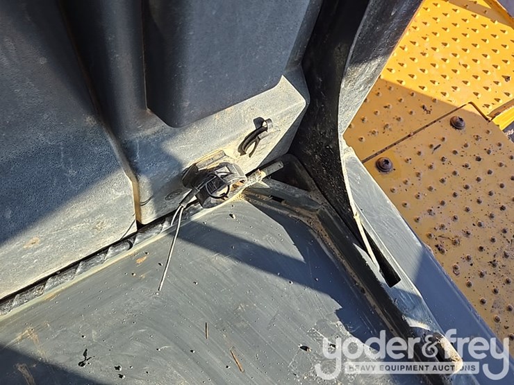 2016-caterpillar-950m-image-130