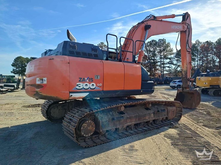 2019-hitachi-zx300-lc-image-3