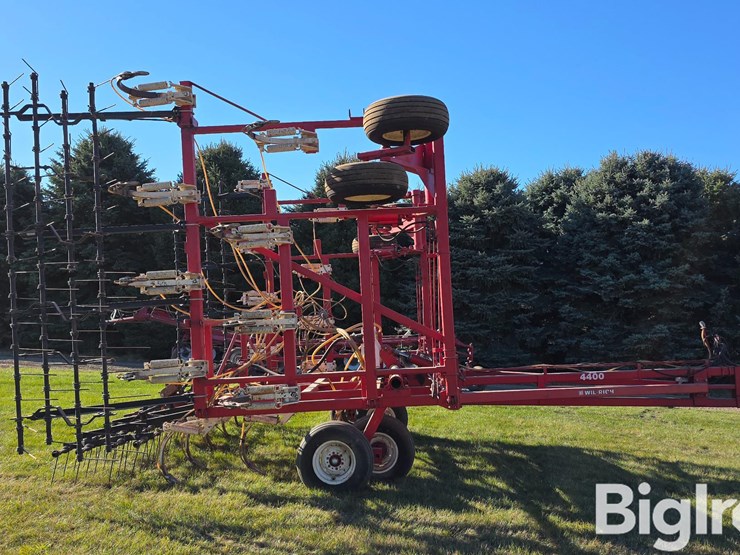 wil-rich-4400-image-4