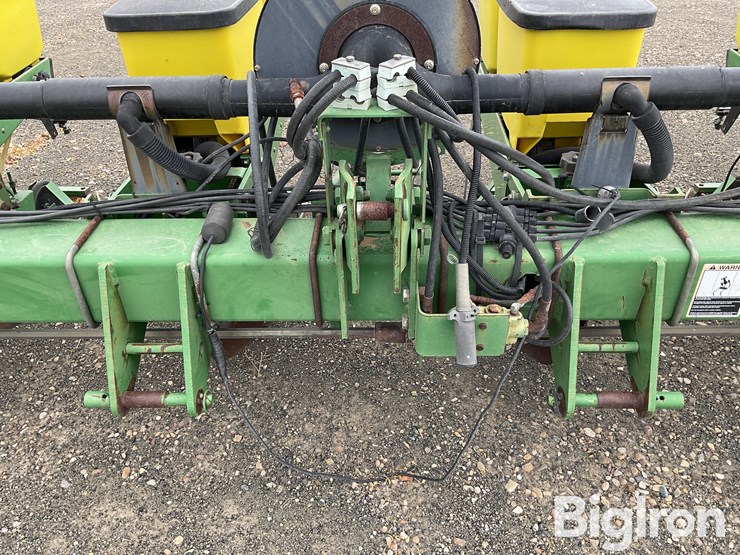 2002-john-deere-1700-image-9