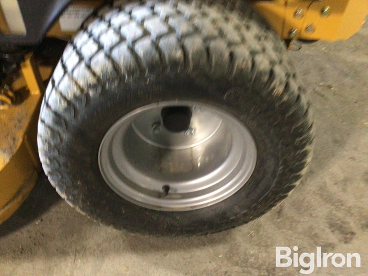 hustler-935833-lawnmower-image-15