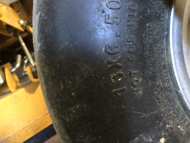 hustler-935833-lawnmower-image-14